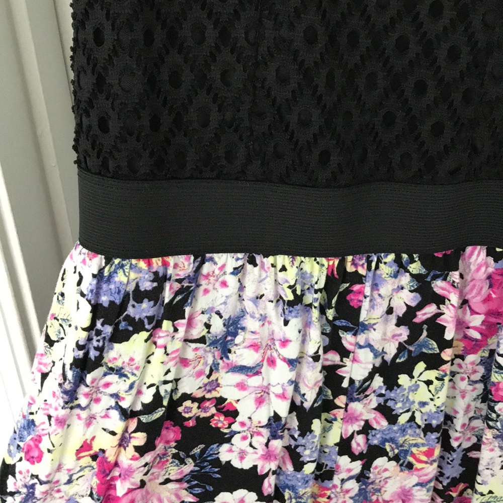 Romper - Picture 4 of 4